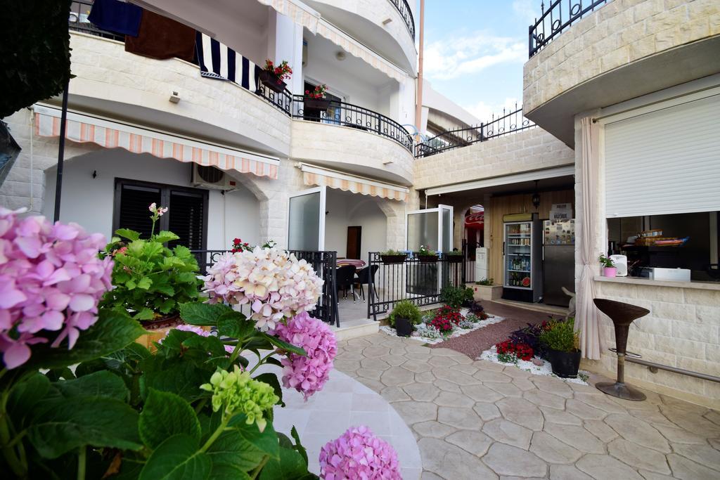 Monte Perla Residence Sveti Stefan Extérieur photo